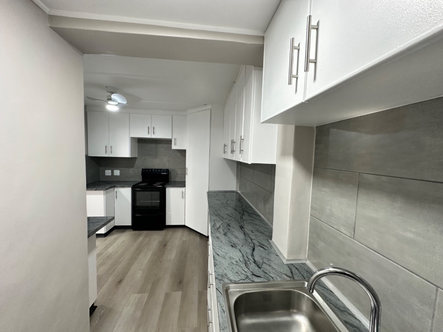 3 Bedroom Property for Sale in Twee Kuilen Western Cape